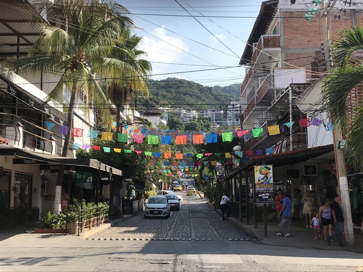Los Muertos Hostal Пуерто Валярта Екстериор снимка